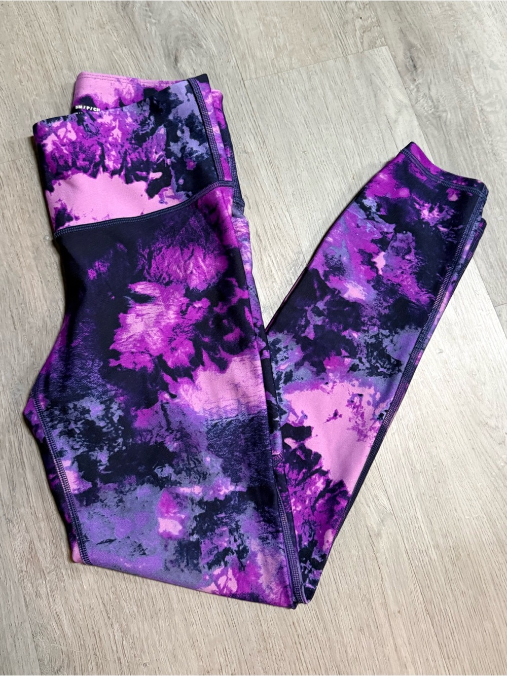 •UNDER ARMOUR• LEGGINGS